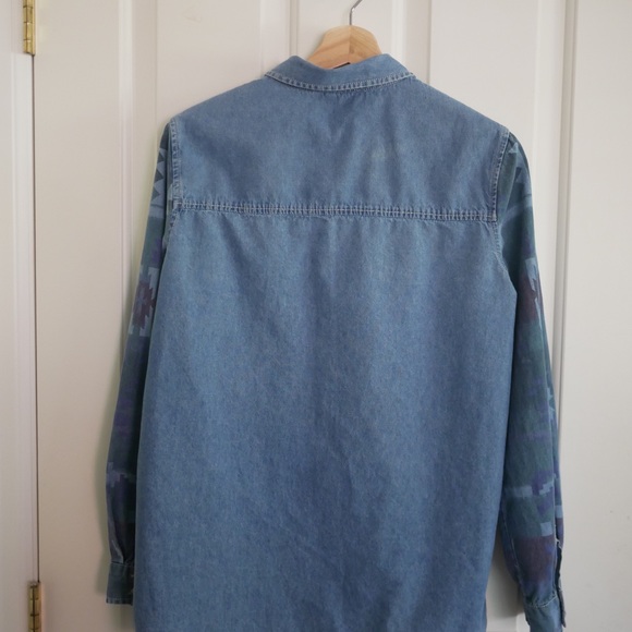 Denim long sleeve with Aztec design - Picture 3 of 3